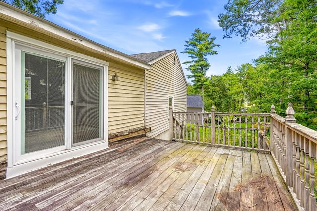 42 Taschereau Boulevard, Nashua, NH 03062
