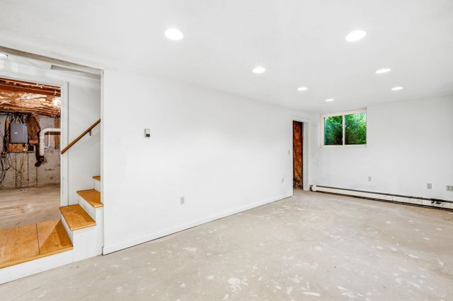 42 Taschereau Boulevard, Nashua, NH 03062