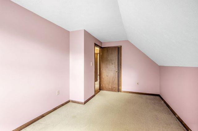 42 Taschereau Boulevard, Nashua, NH 03062