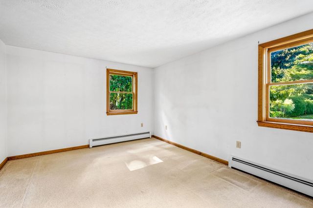 42 Taschereau Boulevard, Nashua, NH 03062