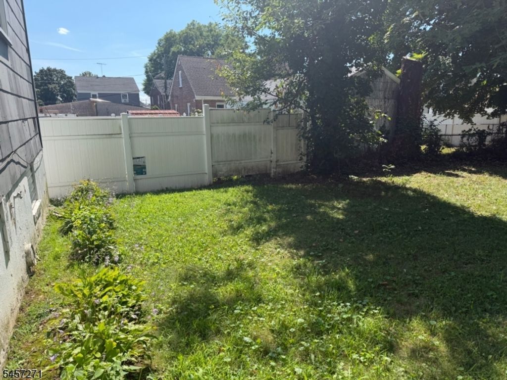 81 Chestnut Ave, Irvington Twp., NJ 07111 — photo 4