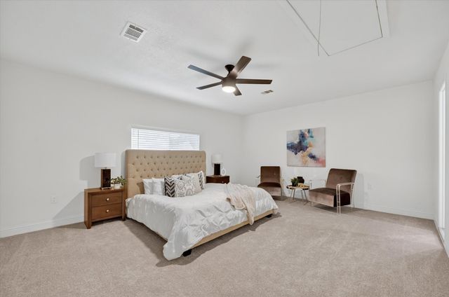 2832 Red Oak Drive, Grand Prairie, TX 75052