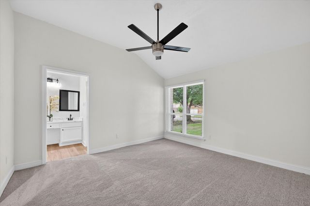 2832 Red Oak Drive, Grand Prairie, TX 75052