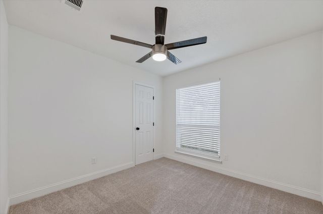 2832 Red Oak Drive, Grand Prairie, TX 75052