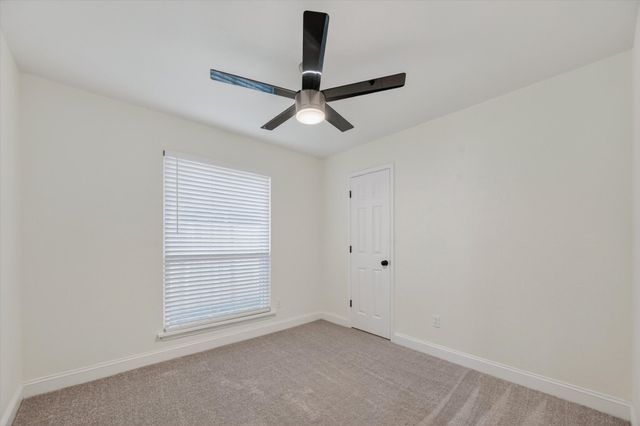 2832 Red Oak Drive, Grand Prairie, TX 75052