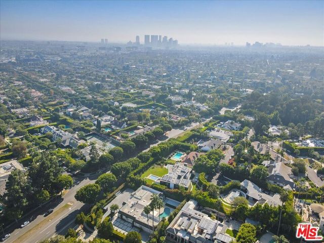 801 N Alta Drive, Beverly Hills, CA 90210