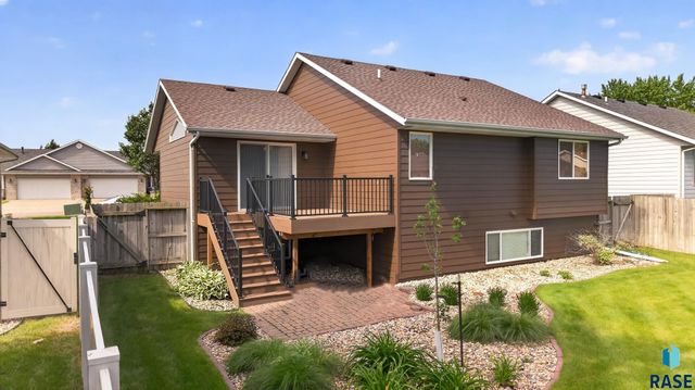 4840 S Samantha Dr Drive, Sioux Falls, SD 57106