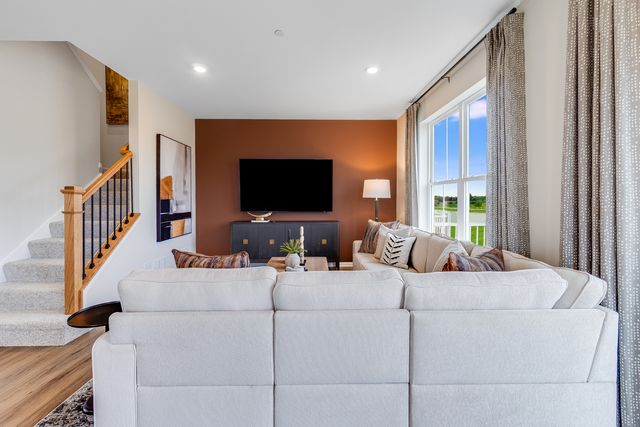 420 Red Oak Circle, Volo, IL 60020