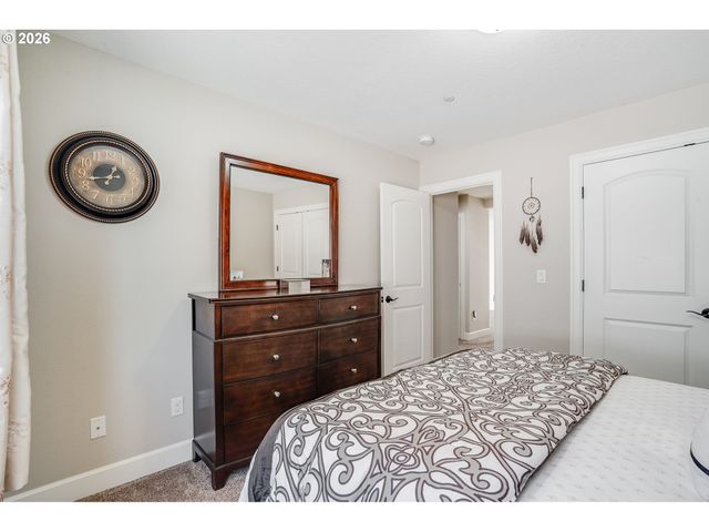 10703 Nw GLENMORE Way, Portland, OR 97229