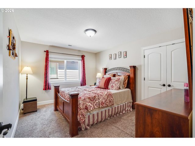 10703 Nw GLENMORE Way, Portland, OR 97229