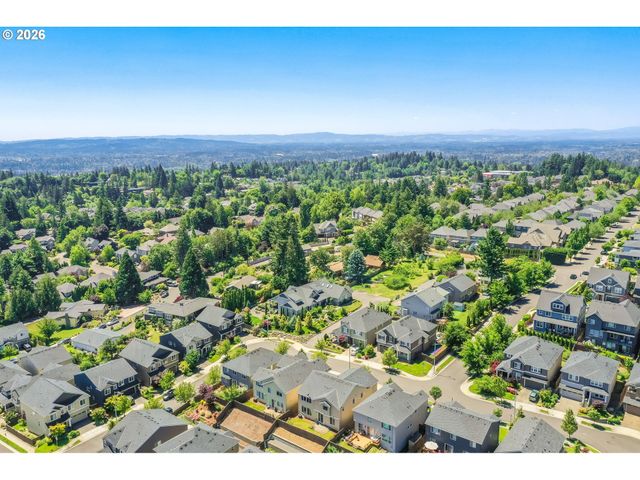 10703 Nw GLENMORE Way, Portland, OR 97229