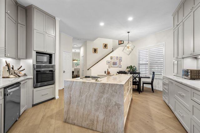 2325 Heather Ridge Drive, Flower Mound, TX 75028