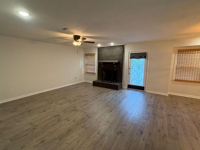 235 Squirrel, Newton, AL 36352