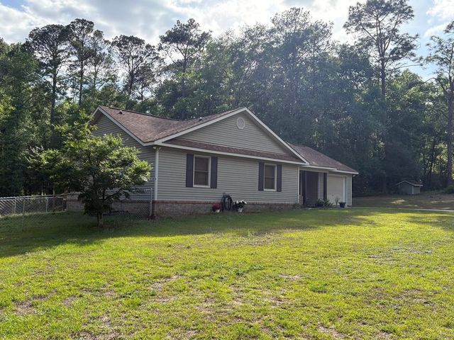 235 Squirrel, Newton, AL 36352