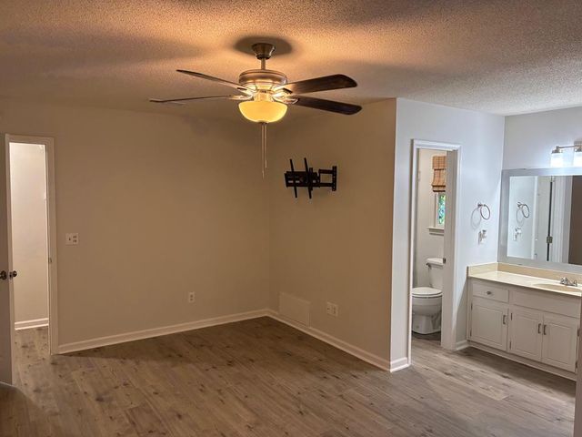 235 Squirrel, Newton, AL 36352