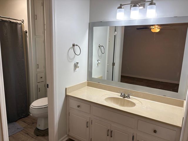 235 Squirrel, Newton, AL 36352