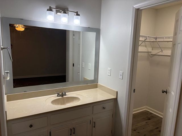 235 Squirrel, Newton, AL 36352