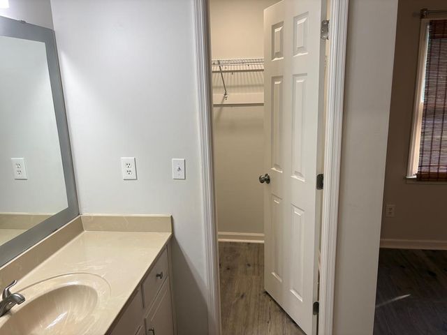 235 Squirrel, Newton, AL 36352