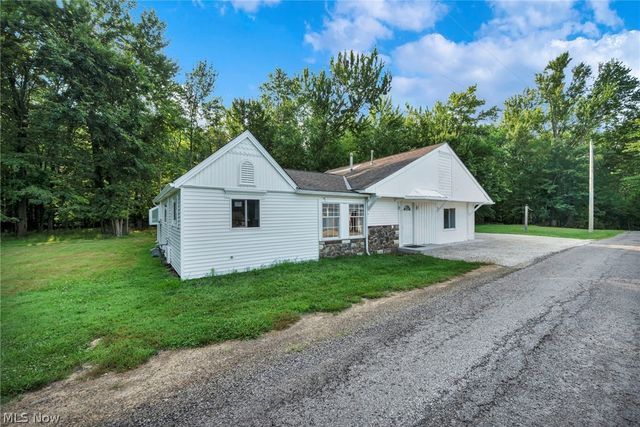 7655 Walnut Drive, Chippewa Lake, OH 44215