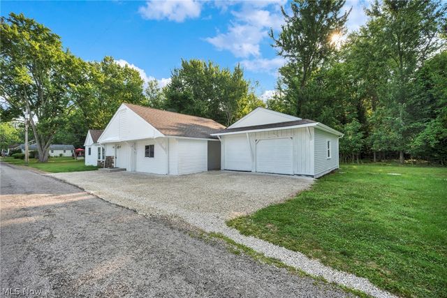 7655 Walnut Drive, Chippewa Lake, OH 44215