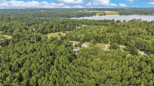 7655 Walnut Drive, Chippewa Lake, OH 44215