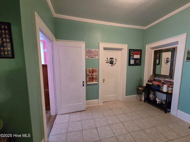 1014 N Independence Street, Kinston, NC 28501