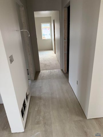 888 VICKSBURG ST, Box Elder, SD 57719