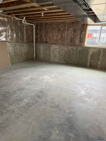 888 VICKSBURG ST, Box Elder, SD 57719