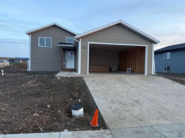 888 VICKSBURG ST, Box Elder, SD 57719