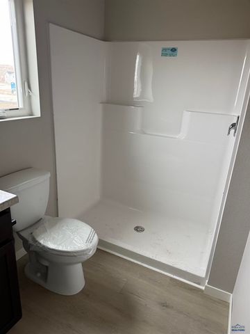 888 VICKSBURG ST, Box Elder, SD 57719