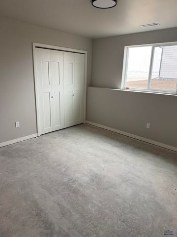 888 VICKSBURG ST, Box Elder, SD 57719