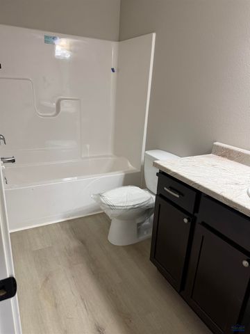 888 VICKSBURG ST, Box Elder, SD 57719