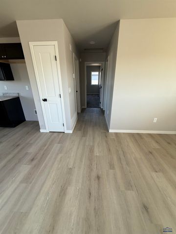 888 VICKSBURG ST, Box Elder, SD 57719