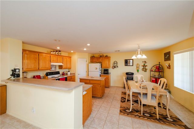 2207 E Greasewood Drive, Kingman, AZ 86409