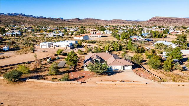 2207 E Greasewood Drive, Kingman, AZ 86409