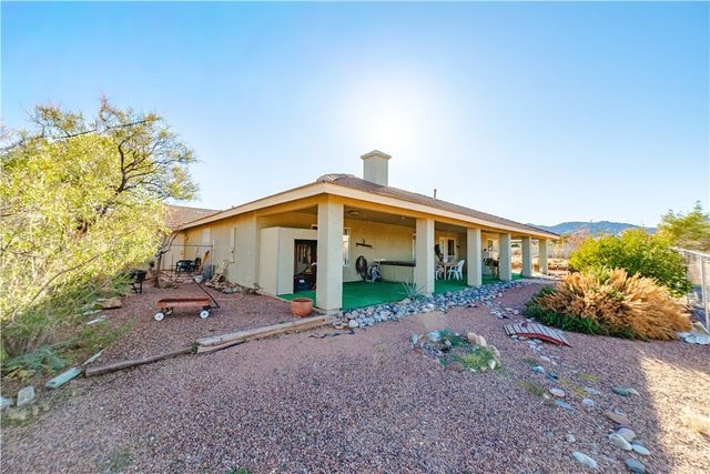 2207 E Greasewood Drive, Kingman, AZ 86409