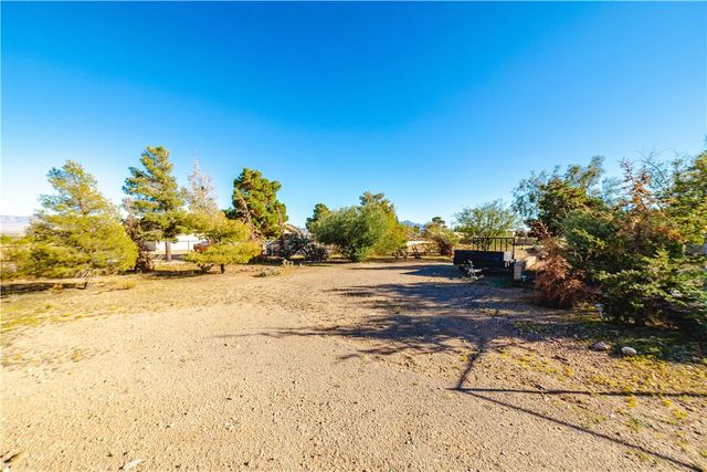 2207 E Greasewood Drive, Kingman, AZ 86409