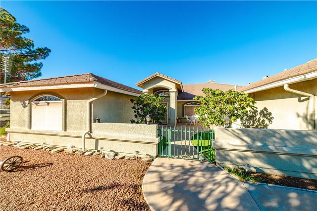 2207 E Greasewood Drive, Kingman, AZ 86409