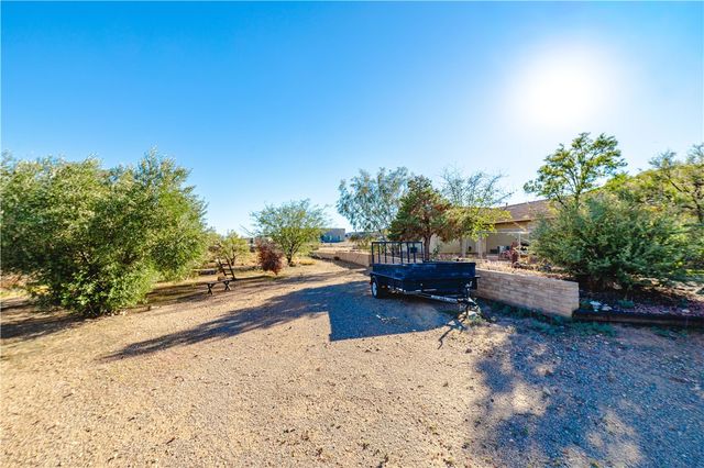 2207 E Greasewood Drive, Kingman, AZ 86409