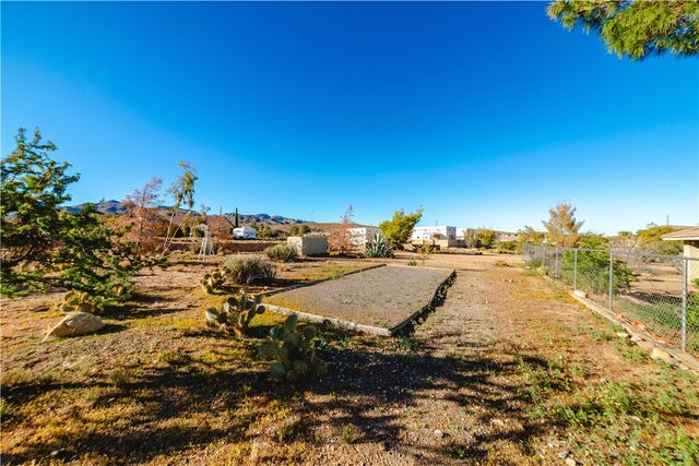 2207 E Greasewood Drive, Kingman, AZ 86409