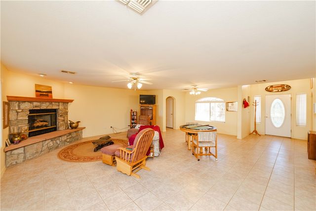 2207 E Greasewood Drive, Kingman, AZ 86409