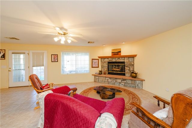 2207 E Greasewood Drive, Kingman, AZ 86409