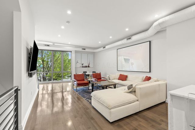 239 Auden Avenue, Columbus, OH 43215