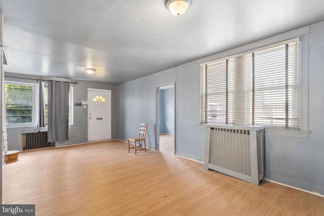 786 SMYLIE RD, Philadelphia, PA 19124