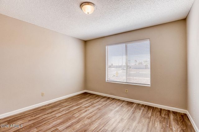 904 W YALE Drive, Tempe, AZ 85283