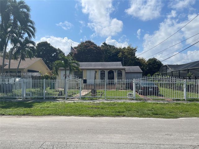10820 NE 5th Ave, Miami, FL 33161