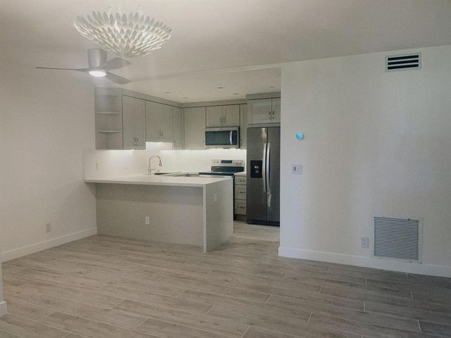 5993 La Pinata Boulevard D1, Greenacres, FL 33463