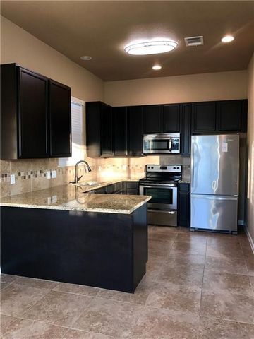 106 Pahala CT B, Bastrop, TX 78602