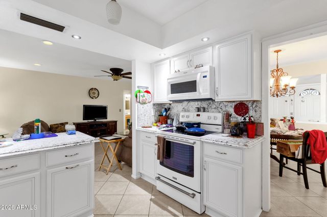 10705 W CAMELOT Circle, Sun City, AZ 85351