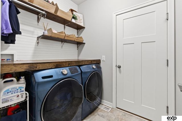 16953 Jackson Avenue, Gretna, NE 68028